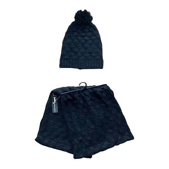 WOMENS BLACK LIGHT WEIGHT KNITTED BEANIE & INFINITY SCARF SET - SZ: OS - Picture 4 of 5